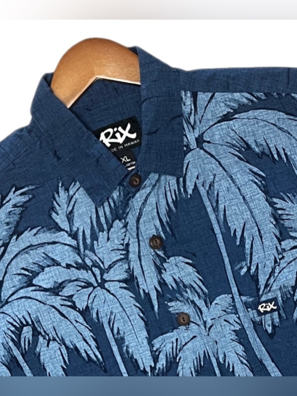 Rix Hawaiian Monochrome Canoe Palm Trees Men’s XL Short Sleeve Button Down